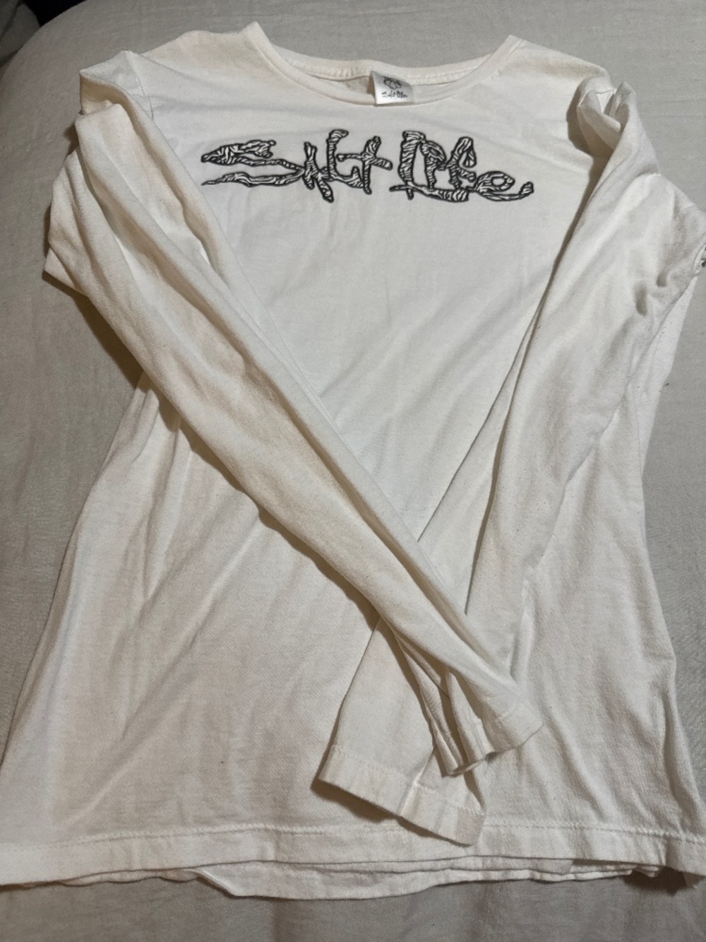 Salt life long sleeve tee - size small